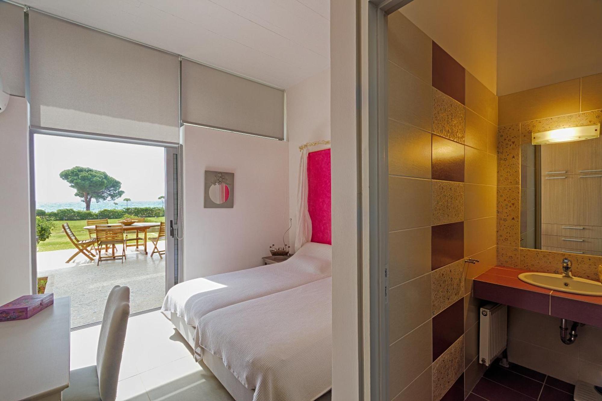 Beachfront Villa Hoopoe Schinias, Marathon Esterno foto